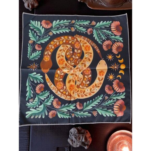 Bohemian Snake & Botanical Tarot Cloth 19" Square - Picture 4 of 10